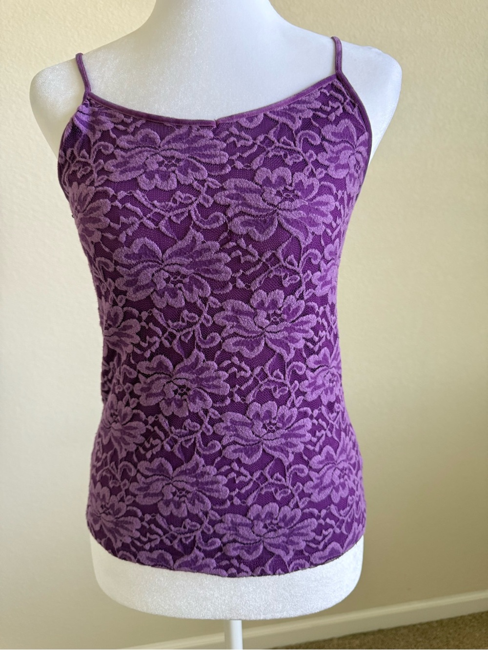 Arizona Jean Company Purple Floral Velvet Lace Camisole Tank Medium